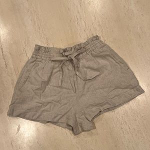H&M Shorts in size Small